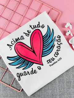 T-shirt ribana canelada Acima de tudo, guarde o seu coração.
