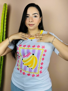 T-SHIRT CANELADA BANANA - BRANCA na internet