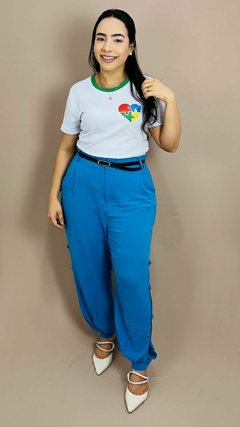 T-SHIRT CANELADA CORAÇÃO AUTISMO PEITO - comprar online