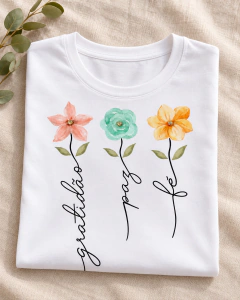 T-SHIRT SUEDE - GRATIDÃO PAZ FÉ - Fabi T-shirts