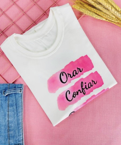 T-shirt ribana canelada Orar Confiar Descansar Esperar Agradecer - comprar online