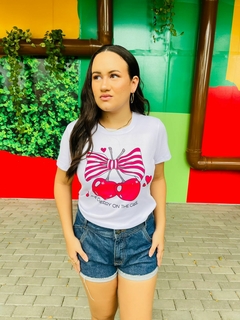 T-shirt Canelada The cherry on the cake (a cereja do bolo) na internet