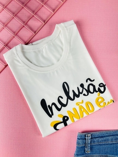 T-shirt ribana canelada Inclusão não é favor - comprar online