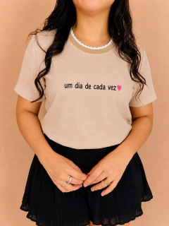 T-SHIRT RIBANA CANELADA COLORIDA (M) - comprar online