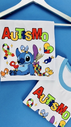 Imagem do T-SHIRT CANELADA AUTISMO STITCH E TURMA