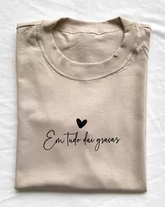 EM TUDO DAI GRAÇAS - ALGODÃO - Fabi T-shirts
