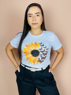 T-shirt Canelada Girassol e borboletas - loja online