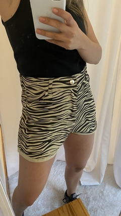 Short zebra denim