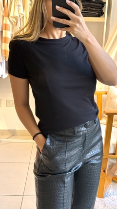 Basic negra