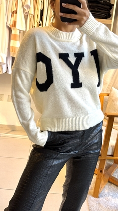 Sweater NYC blanco