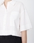 Camisa crop bolsillos blanca en internet