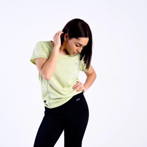 REMERA NOE