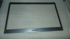 Carcaça Moldura Da Tela (bezel) Samsung 530u Ba75-03710a - comprar online