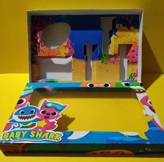 Caixa Confeiteiro Baby Sharks