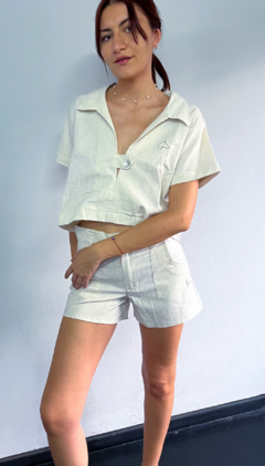 remera enchantée beige en internet