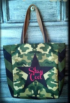 Bolso amplio con estampa