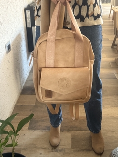 Mochila Tokio brandy - comprar online