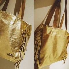 Bolso cuero dorado con flecos