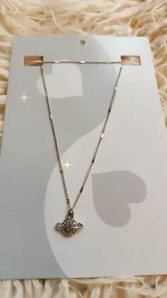 Collar planet
