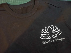 Remera Personalizada con tu marca - Mercería Mayorista Costuras