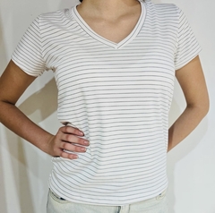 REMERA MOLI - comprar online