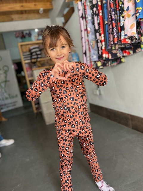 POLERA TERMICA PRINT MARRON