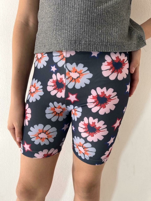 BIKER FLORES Y ESTRELLAS TALLE 14