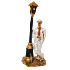 Zé Pilintra I poste 33cm resina com adorno (A)