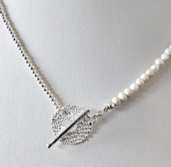 Collar de perlas en internet