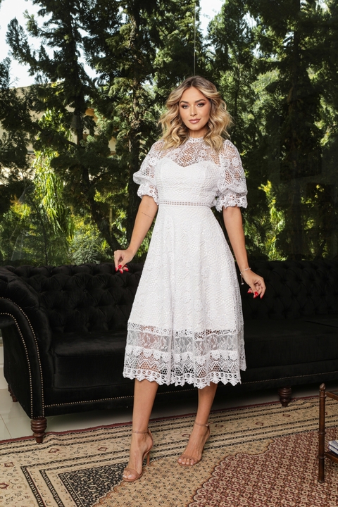Vestido de Noiva Midi em Guipir Disponível Para Locação (3685)