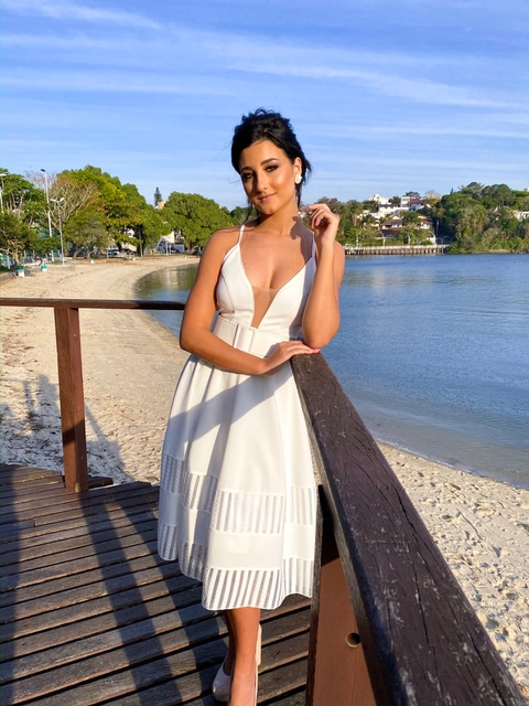 VESTIDO DE NOIVA MIDI DISPONÍVEL PARA LOCAÇÃO (5877)