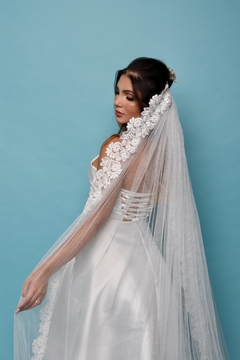 VÉU DE NOIVA LONGO DISPONÍVEL PARA LOCAÇÃO (3503) - comprar online