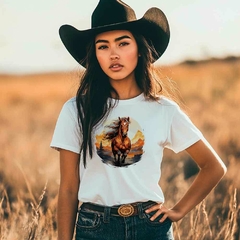 Tshirt Blusa Feminina Country Texas Farm Cavalo Paisagem Rodeio - FrostBite Brasil