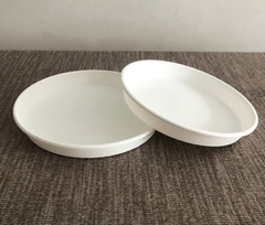 Platos plásticos para canastos