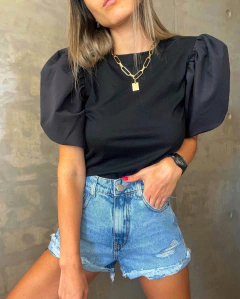 REMERA MANGA GLOBO