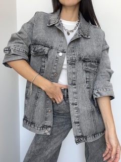 CAMPERA OVER GREY - comprar online
