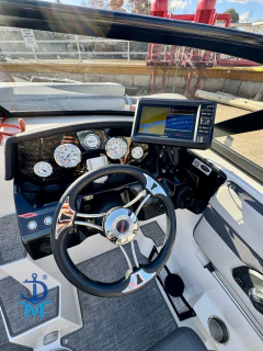 ECLIPSE 19 SS CUDDY MERCURY 150 HP 4T - Diego Marcon Broker Náutico