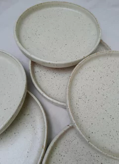 Set de 6 platos Oslo blanco arena. - Kuwota/Mado