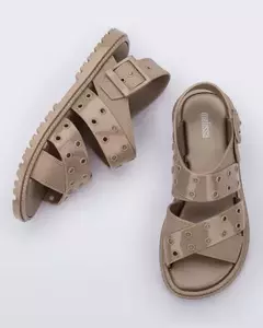 Melissa Lock Sandal en internet
