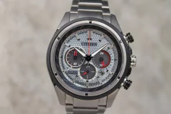 Reloj Citizen Super Titanium, Eco Drive ultra Liviano Ca424058a