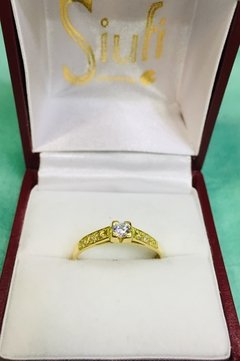 Imagen de Anillo de oro con Cubic