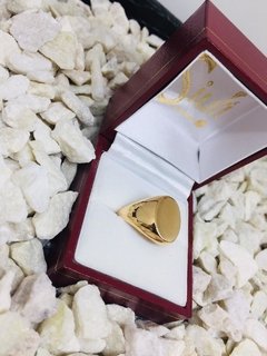 Anillo sello oval liso oro 18K