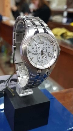 reloj citizen eco drive titanium cristal zafiro hombre AT017152a