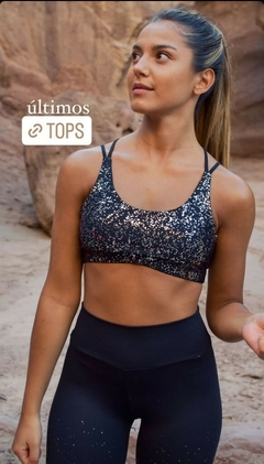 3901. TOP CON LLUVIA FOIL PLATA COLOR NEGRO