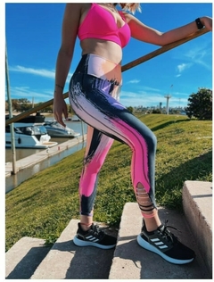 CALZA ESTAMPADA PINCELADAS NEGRO FUCSIA CON DETALLE TIRITAS EN EL TOBILLO - comprar online