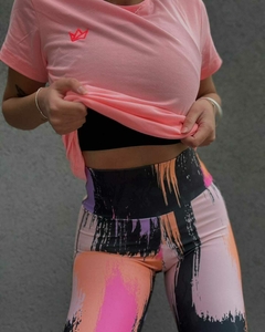 CALZA ESTAMPADA PINCELADAS NEGRO FUCSIA CON DETALLE TIRITAS EN EL TOBILLO en internet
