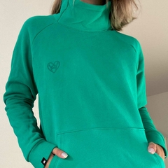 BUZO CUELLO ALTO FRISADO LOGO BORDADO VERDE BENETTON