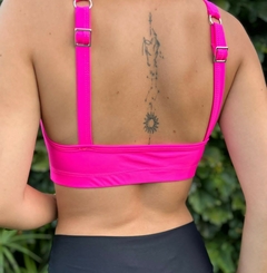 TOP CON TAZA SOFT BRETELES REGULABLES ROSA PINK FLUO - comprar online