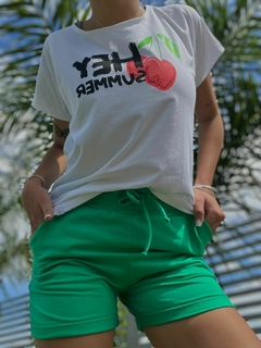 6500. SHORT BERMUDA VERDE
