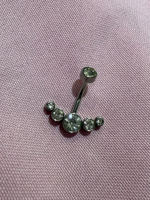 PIERCING OMBLIGO 5 STRÁS COLGANTES